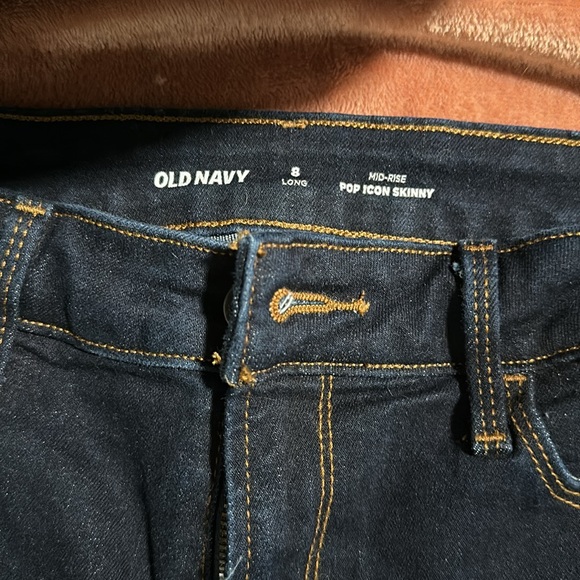 Old navy size 8 long jeans - Picture 2 of 2